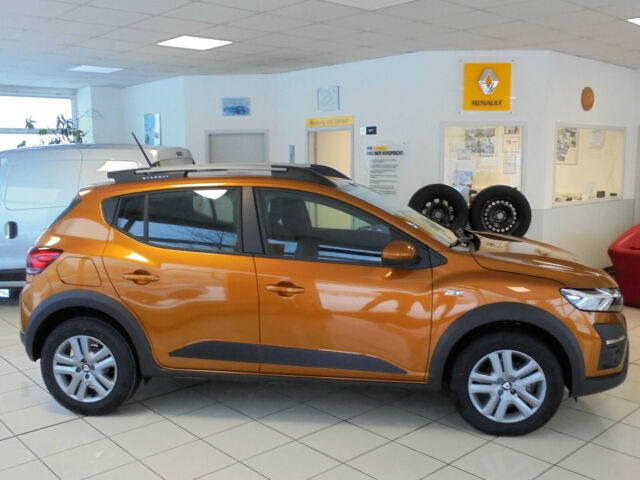 Dacia Sandero III Stepway Essential Plus (324046835)