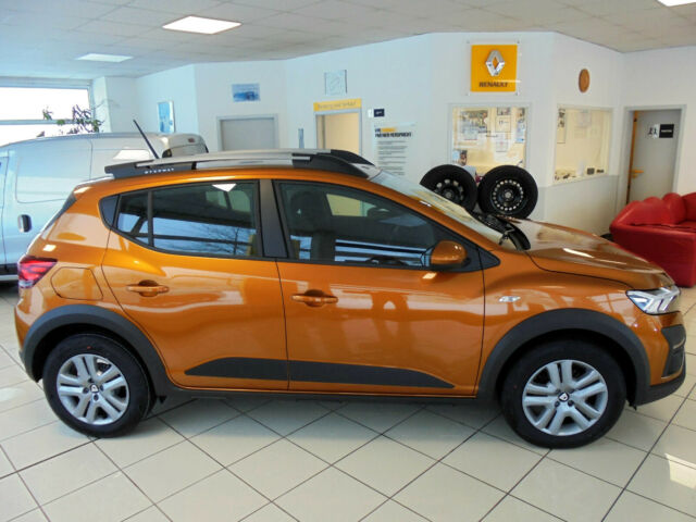Dacia Sandero III Stepway Essential Plus (324046835)