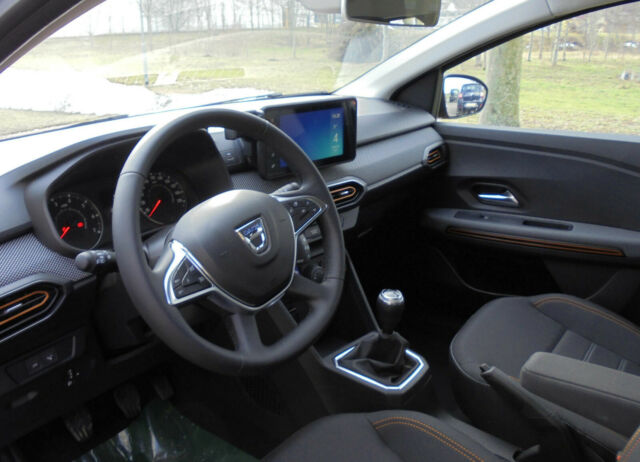 Dacia Sandero III Stepway Essential Plus (324046835)