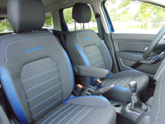 Dacia Duster TCe 100 ECO-G 2WD Celebration, Voll !!! (324052232)