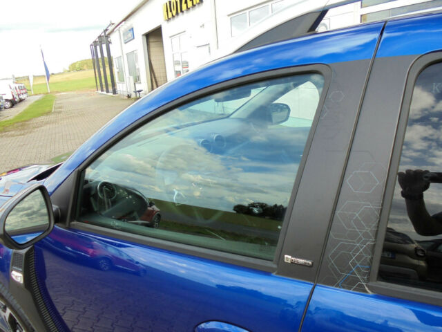 Dacia Duster TCe 100 ECO-G 2WD Celebration, Voll !!! (324052232)