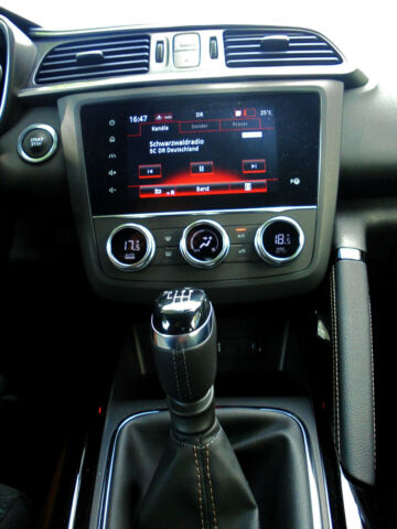 Renault Kadjar TCe 140 GPF "Black Edition"Bose,Voll ! (326976503)