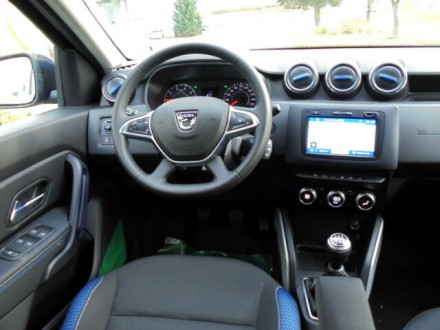 Dacia Duster TCe 100 ECO-G 2WD Celebration, Voll !!! (324052232)