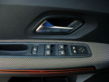 Dacia Sandero TCe 90 Stepway Comfort,KL-Auto,PDC (325389441)